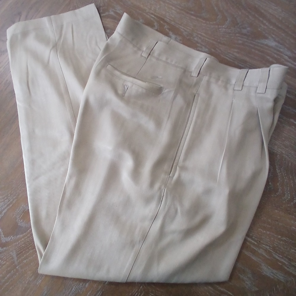 Caribbean Men's Pants 100% Silk Sz 34x32 Beige Beach Resort WeaRoundtree & Yorke